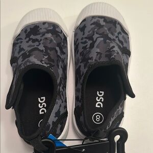 DSG Direct (Dick’s Sporting Goods) Toddler Black Camouflage Water Shoes Size 8